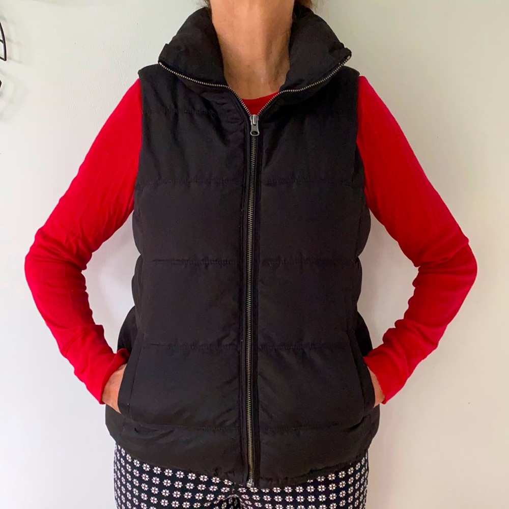 Old Navy Black Vest Size S